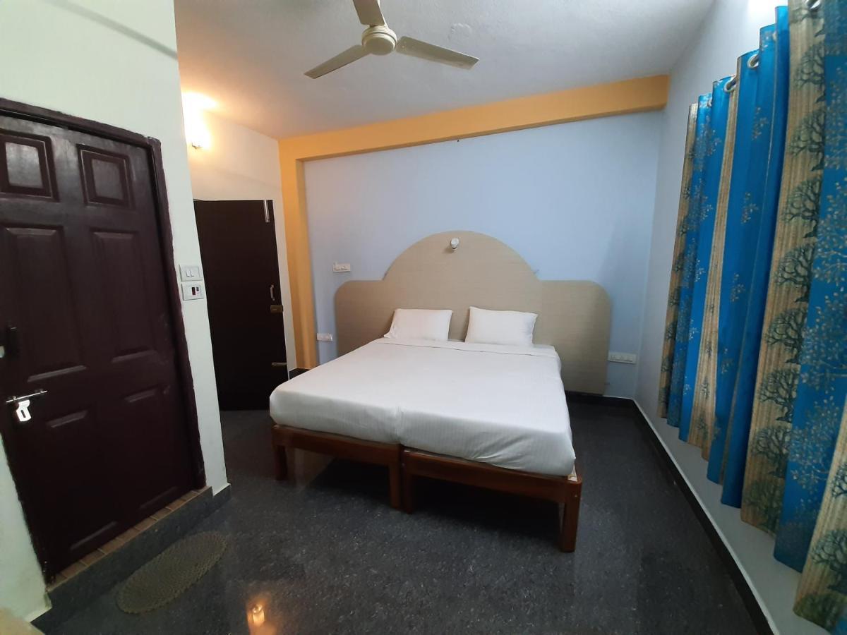 Daisey Dee Homestay Madikeri Extérieur photo