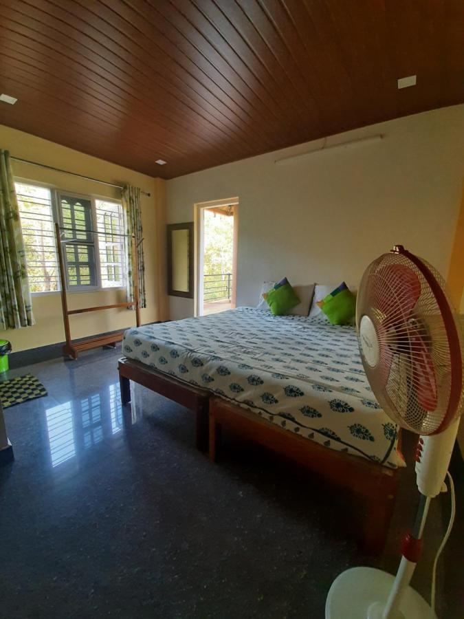 Daisey Dee Homestay Madikeri Extérieur photo